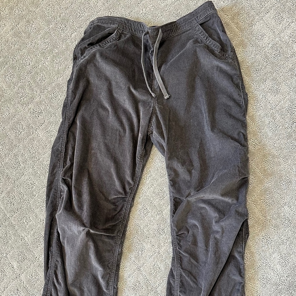 Hollister Medium Baggy Corduroy Pants